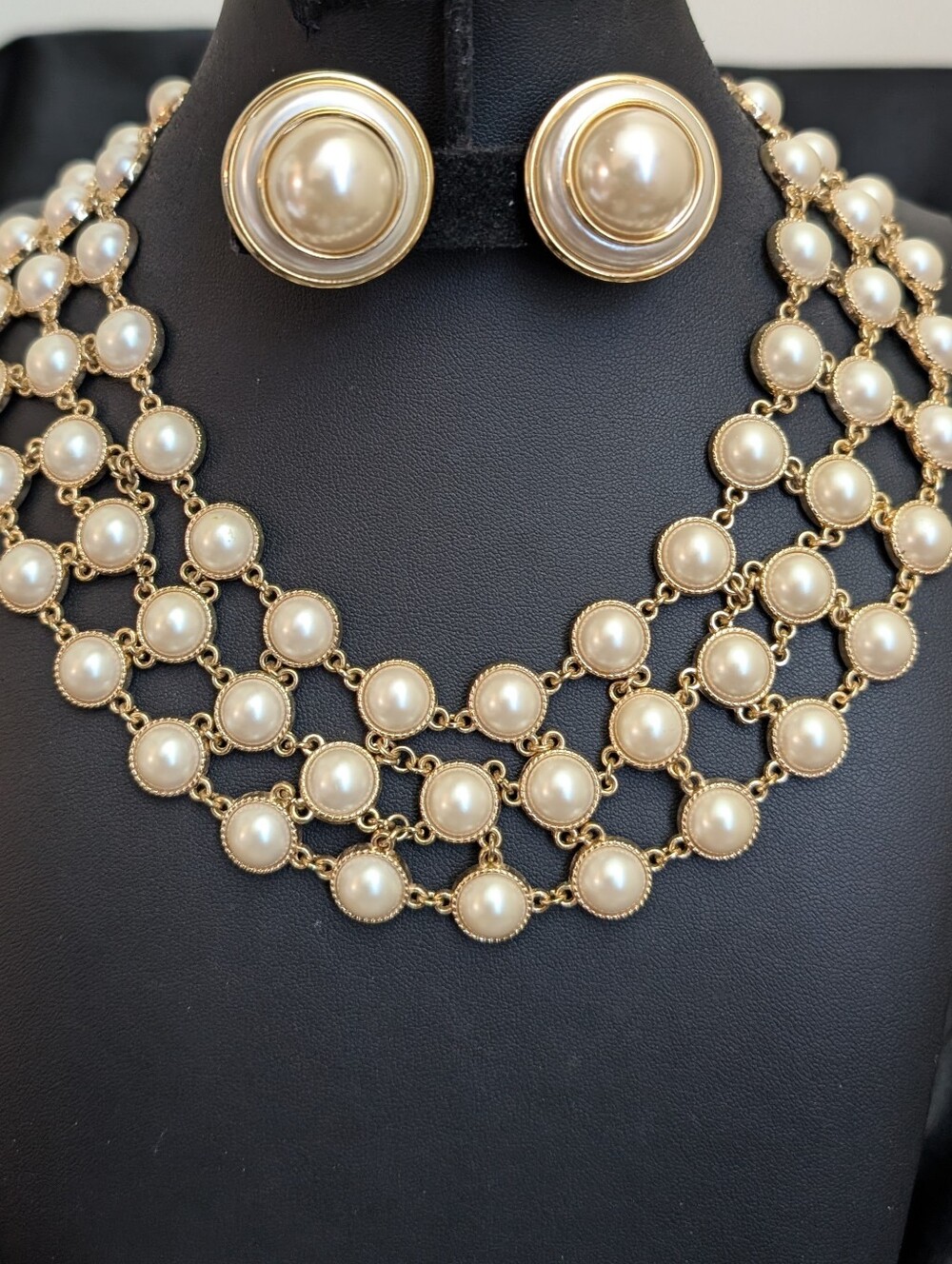 #15. Vintage 80s Pearl Necklace & Earrings